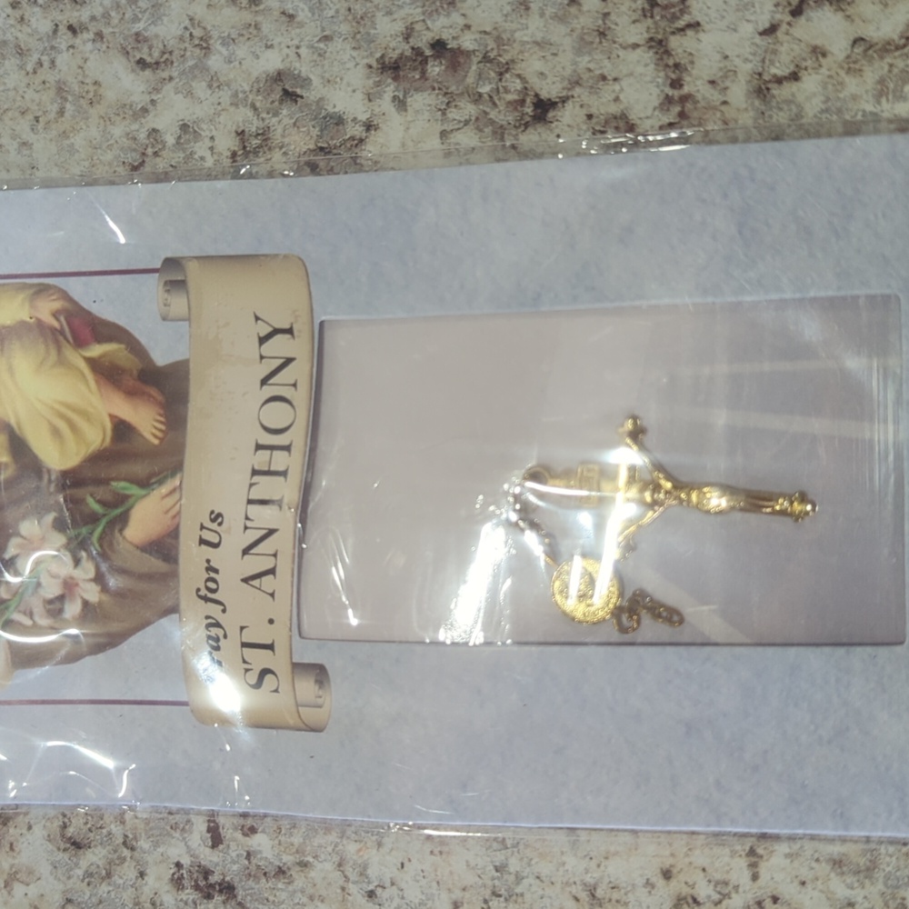 Lot Of Religious/Catholic Jewelry Rosary Beads - Picture 7 of 8